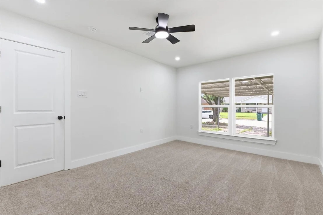 Photo of 3017 Cedarcrest Drive