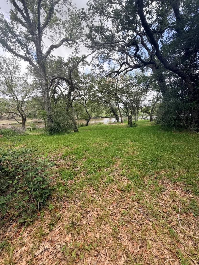 Photo of 468 Riverside Drive