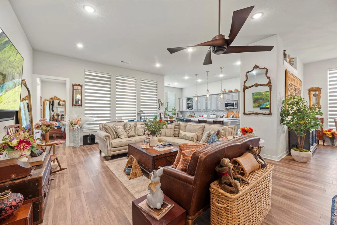 Photo of 6906 Thomas Trail