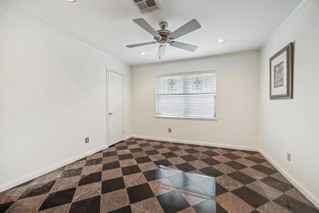 Photo of 2415 W T C Jester Boulevard