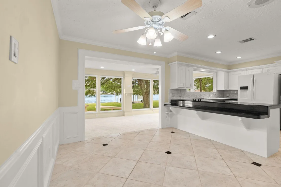 Photo of 154 Lakeside Drive