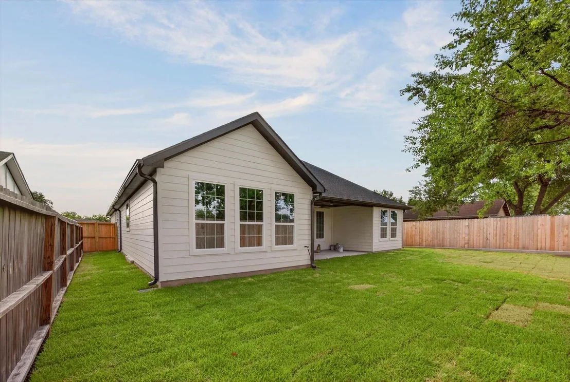 Photo of 6523 Vanlynn Lane