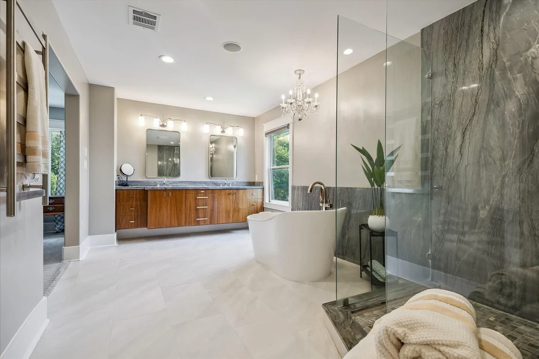 Photo of 4344 Clay Street