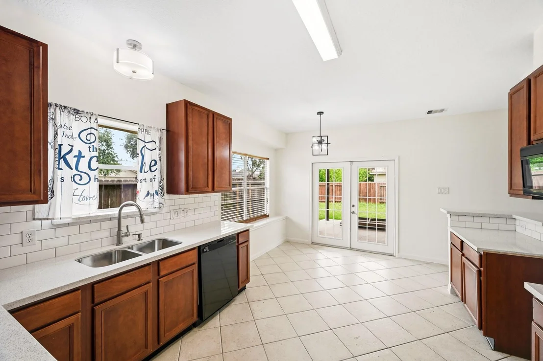 Photo of 6026 Dunsley Drive