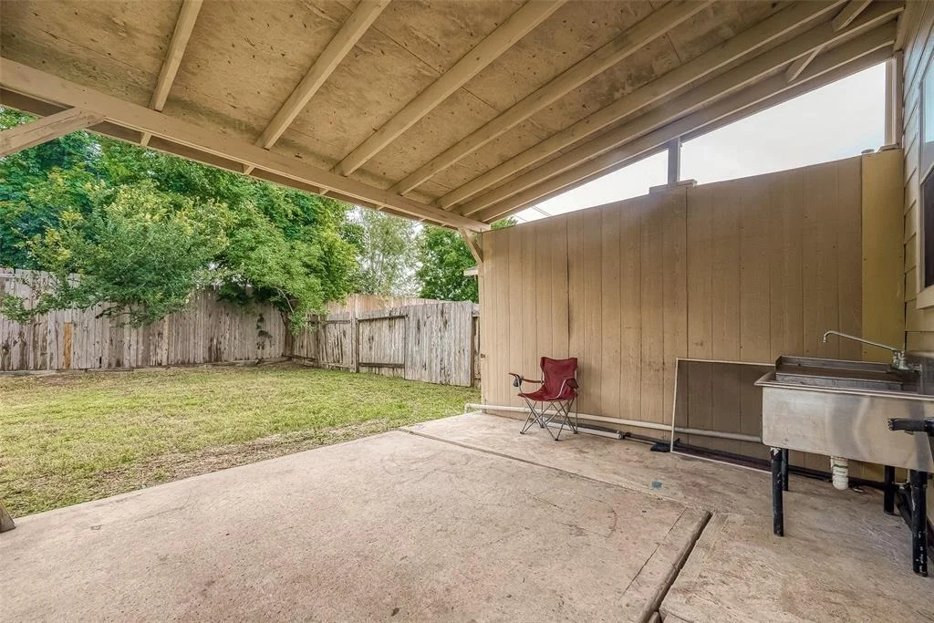 Photo of 9727 Fieldbloom Lane