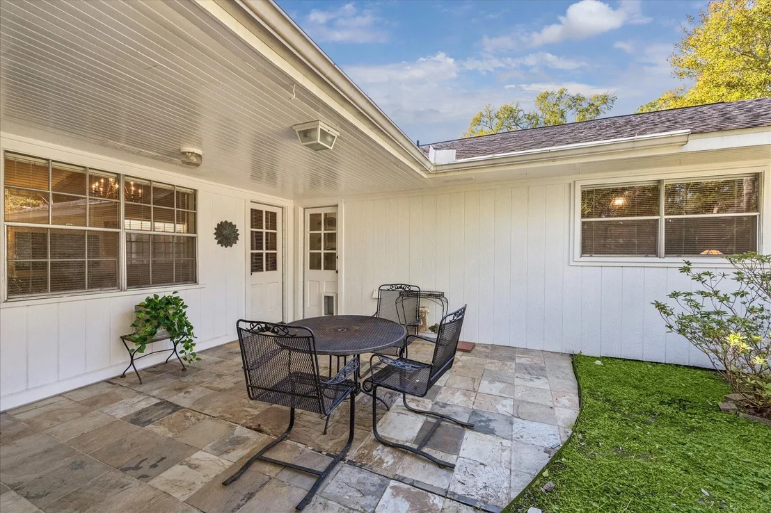 Photo of 10002 Cedar Creek Drive