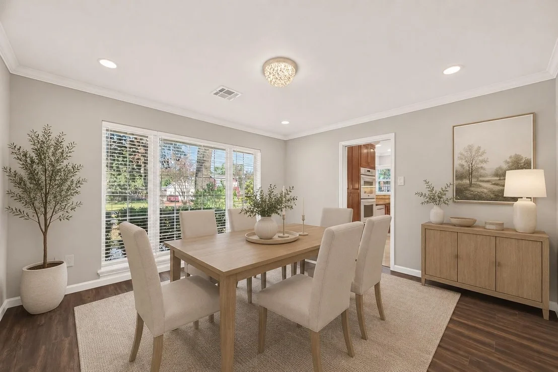 Photo of 418 N Wilcrest Drive