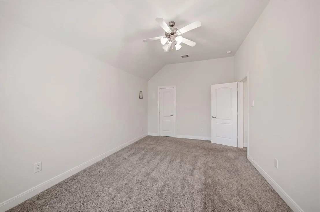 Photo of 3396 Wooded Lane