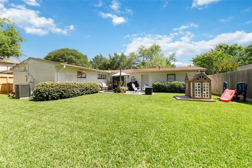 Photo of 5246 Creekbend Drive