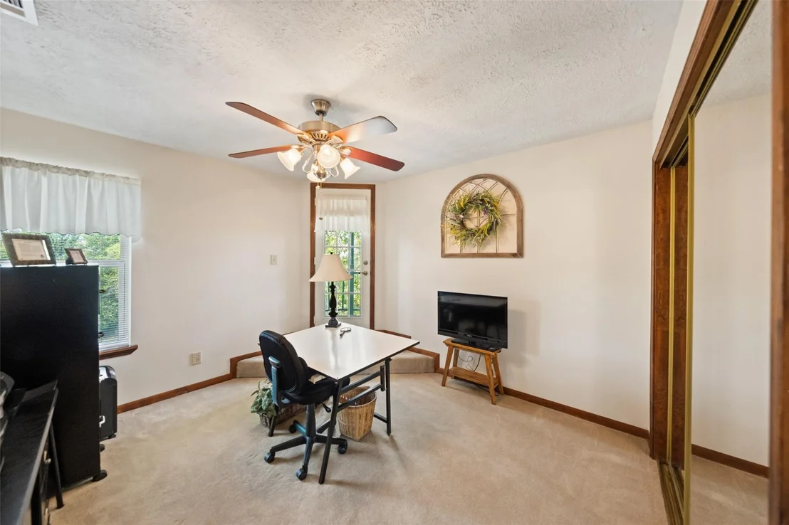 Photo of 25948 Nelson Road