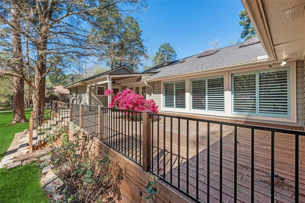 Photo of 23202 Rosewood Trail