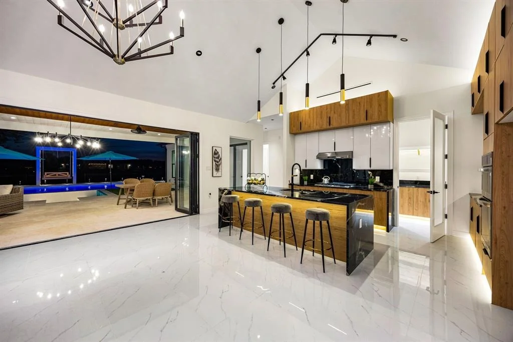Photo of 3227 River Bend Drive