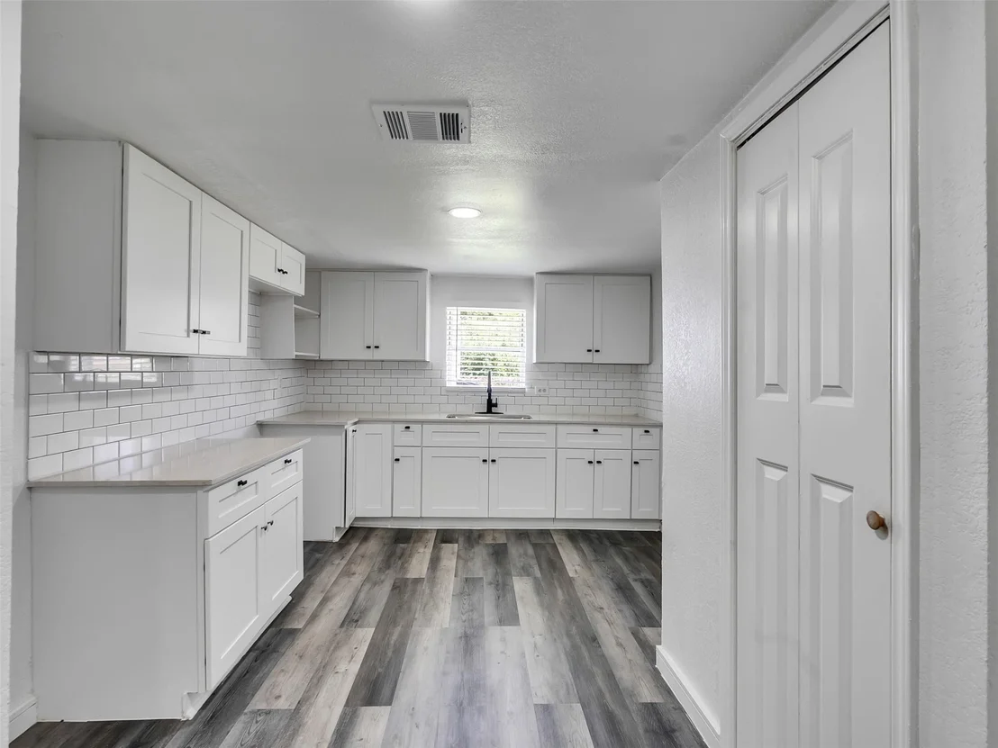 Photo of 7812 Cora Street