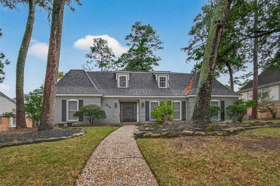 Photo of 2214 Cedar Falls Drive