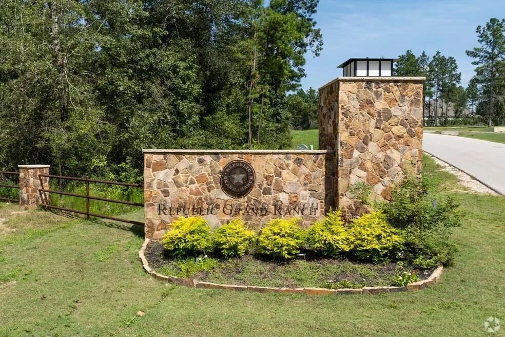 Photo of 16089 Forest Mill Road