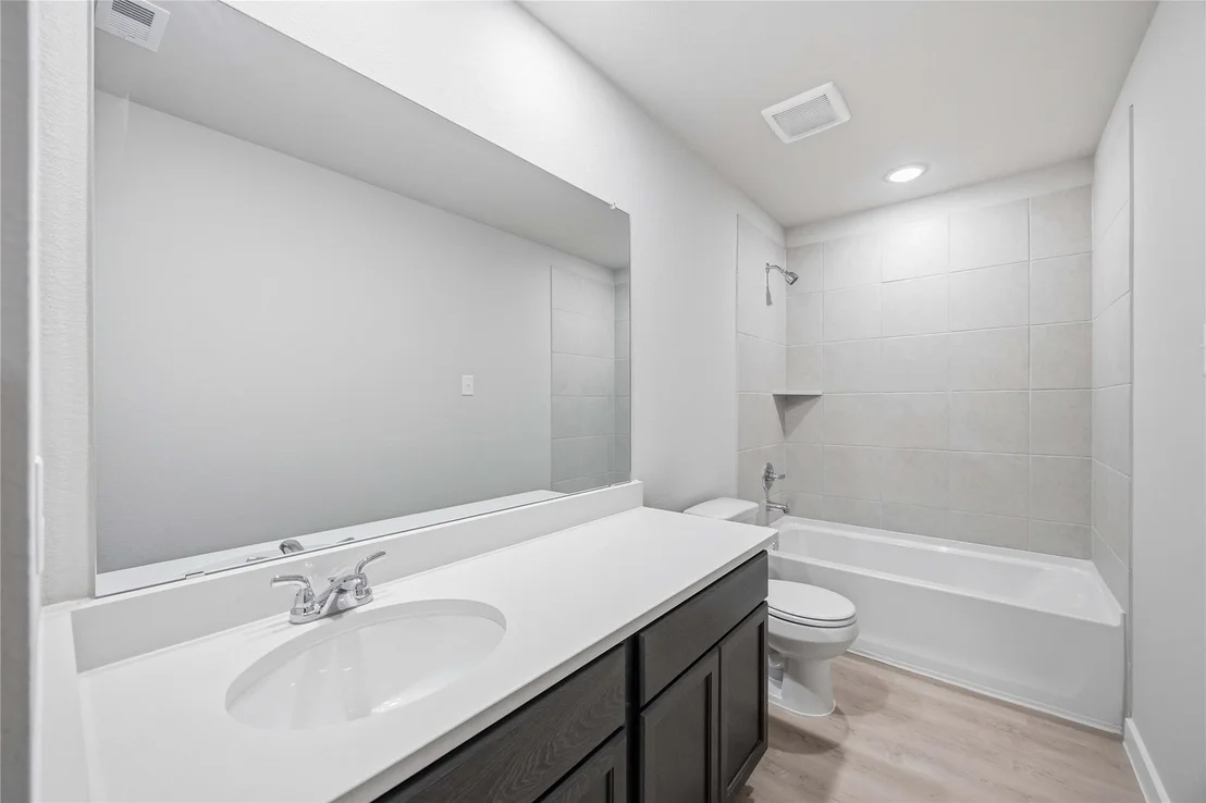 Photo of 1052 Lilly Lane
