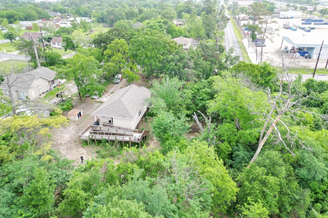 Photo of 301 Bayou Drive
