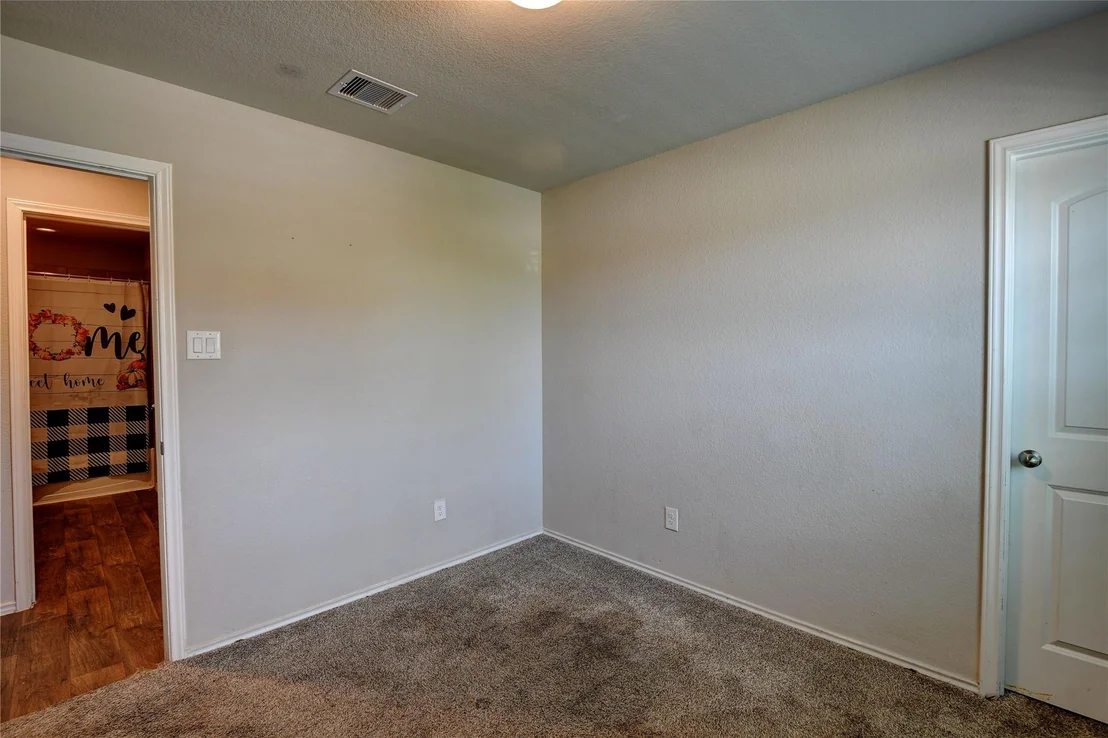 Photo of 5615 Tindarey Bluff Trail
