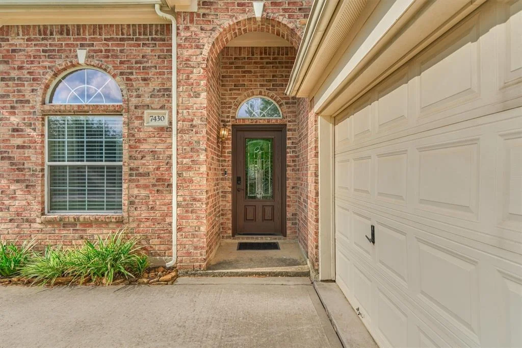 Photo of 7430 Stonesfield Place