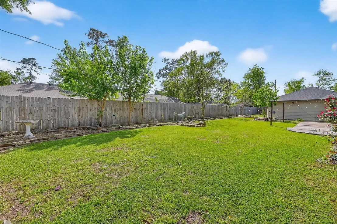 Photo of 906 Pear Tree Lane