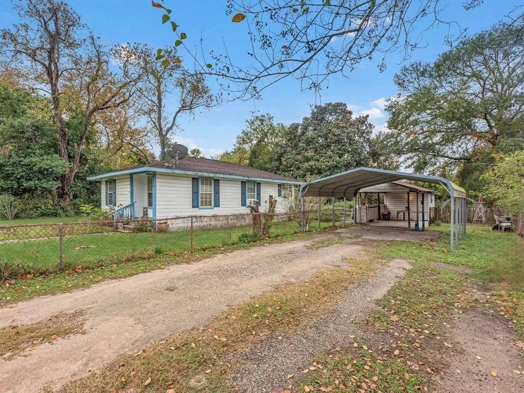 Photo of 16830 Main Street