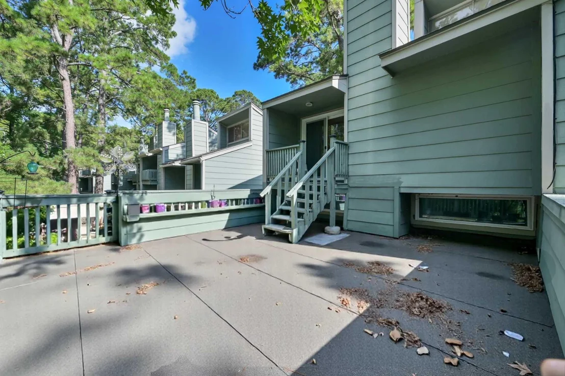 Photo of 162 Villa Way