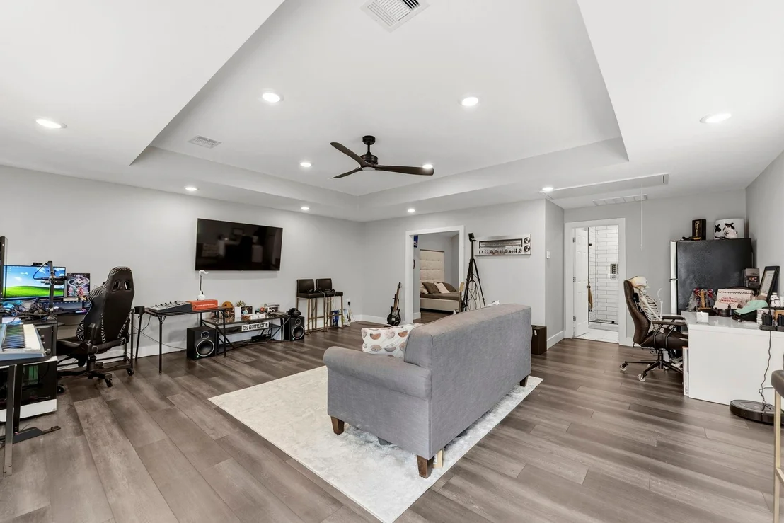 Photo of 5110 Treaschwig Road