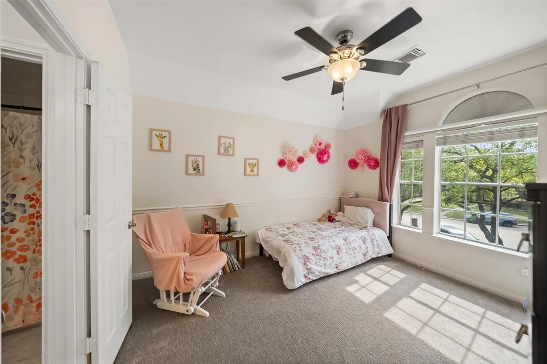 Photo of 6010 Foxland Court