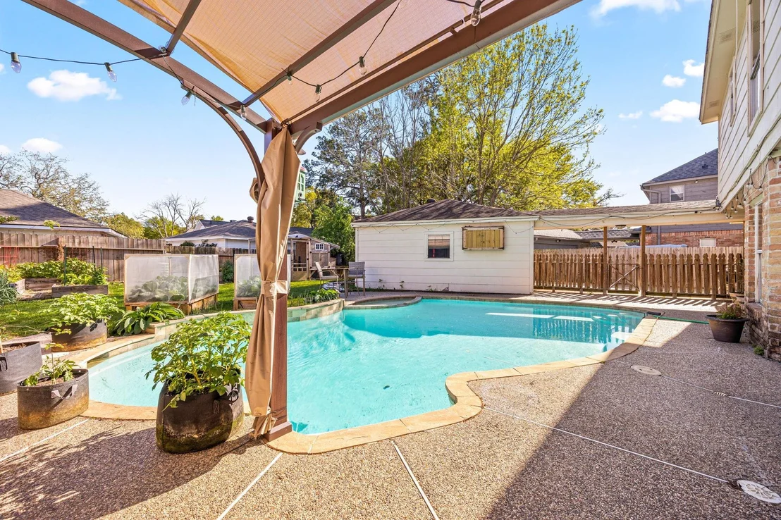 Photo of 6611 Sutter Park Lane