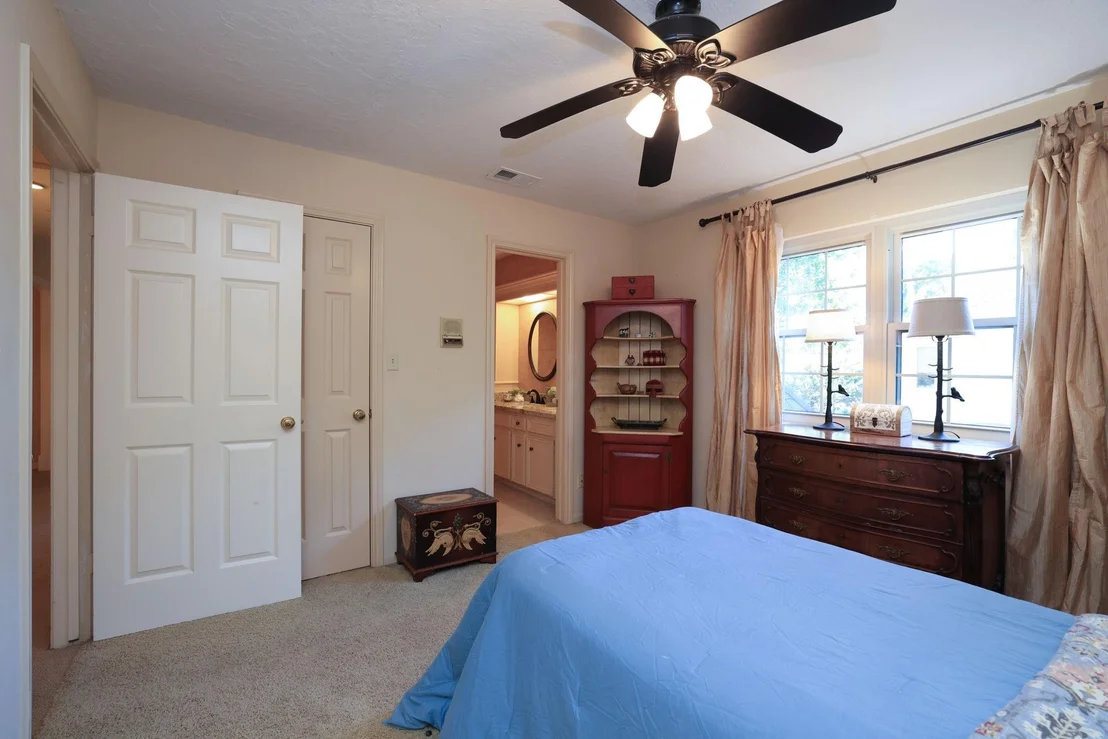 Photo of 8719 Chelmsford Lane