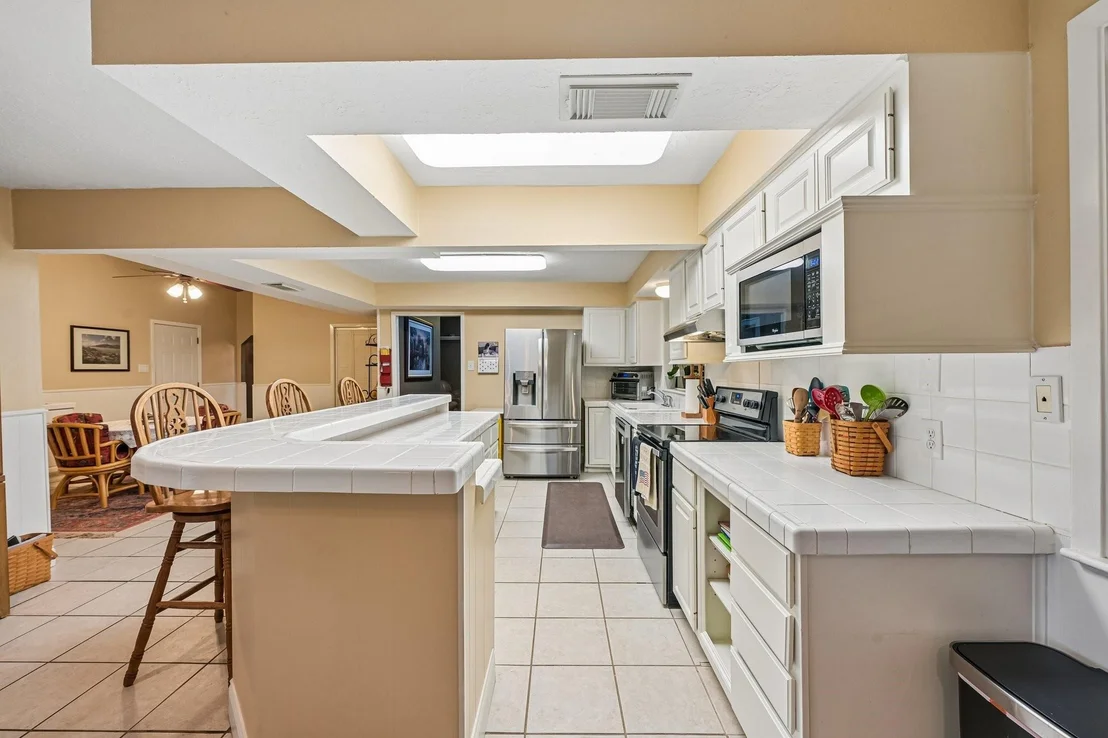 Photo of 2535 Cliff Drive