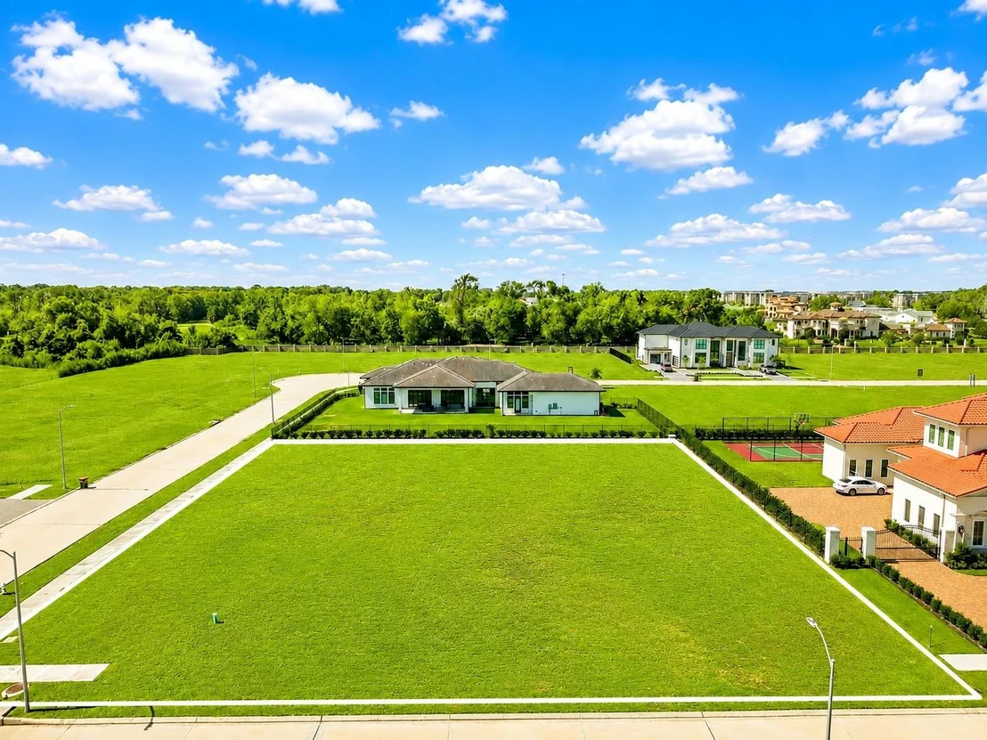 Photo of 3 Alexandra Way Circle