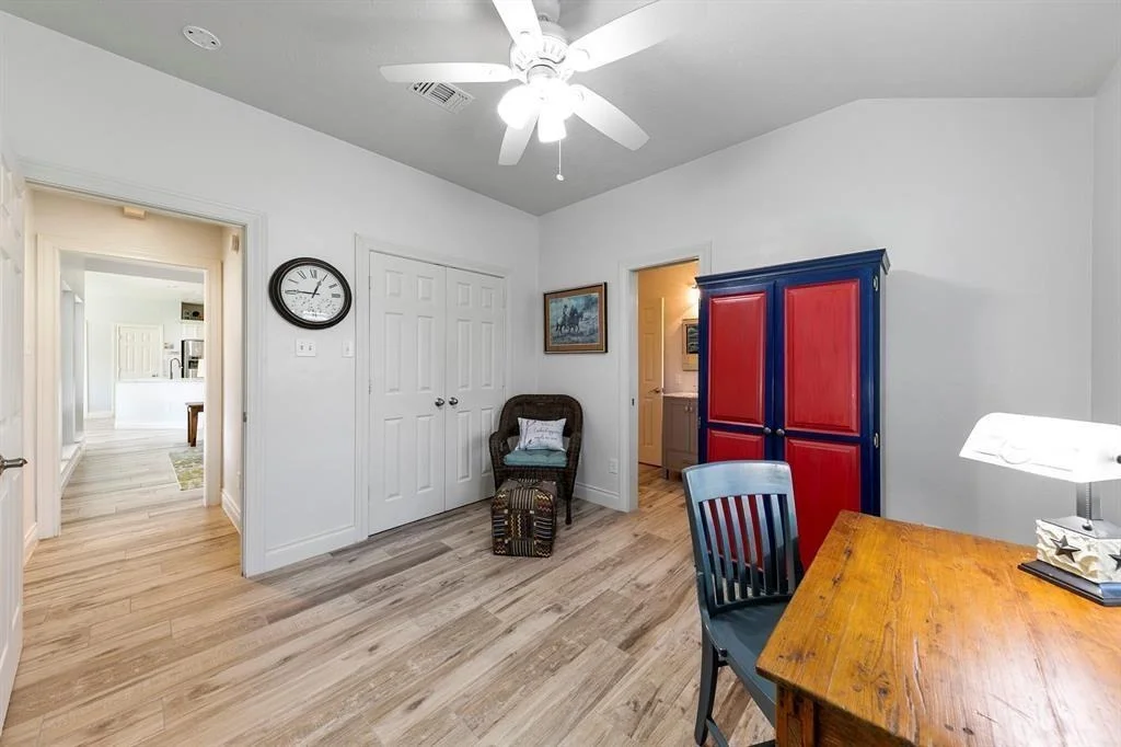 Photo of 27111 Clay Road