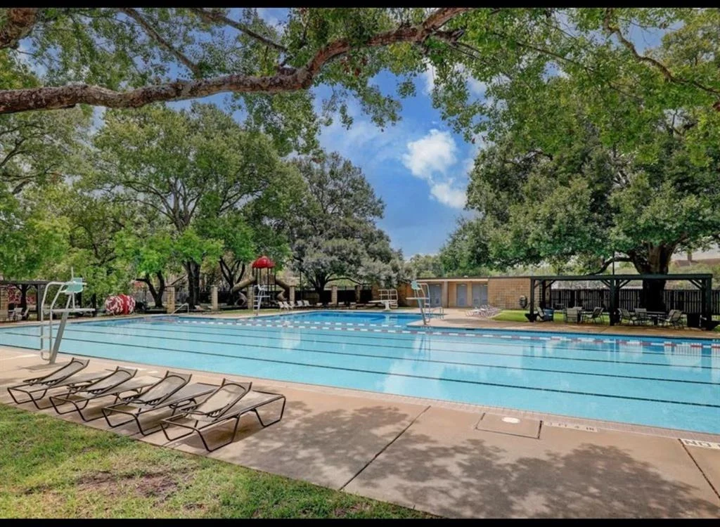 Photo of 2414 Briarbrook Drive
