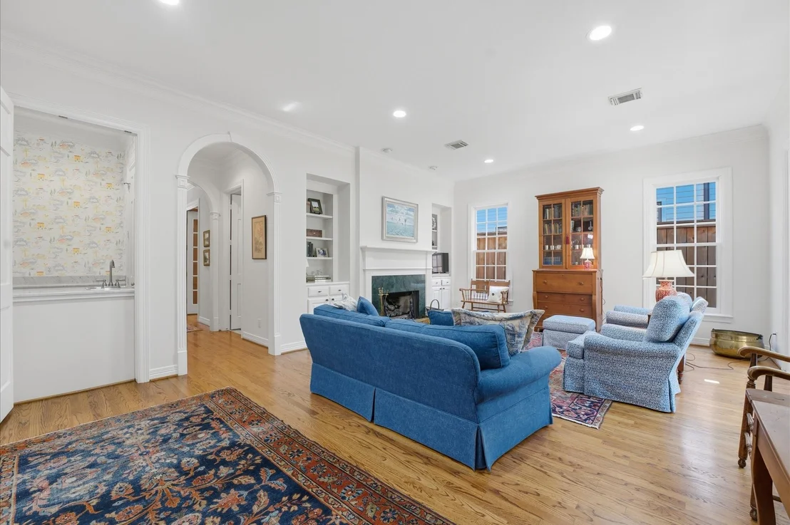 Photo of 1919 Albans Road