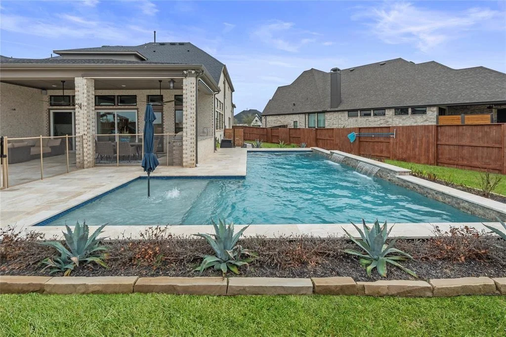 Photo of 7630 Redwoods Forest Drive