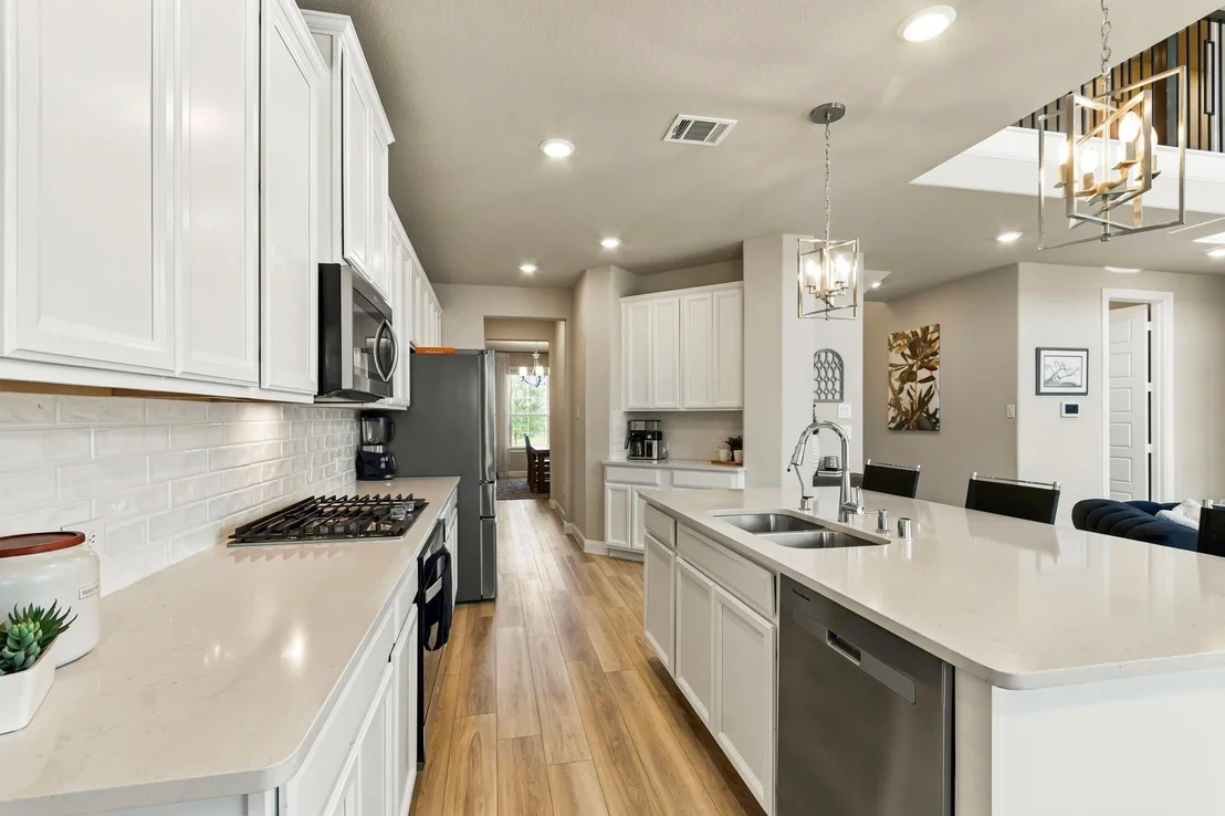 Photo of 7050 Lauren Oak Drive