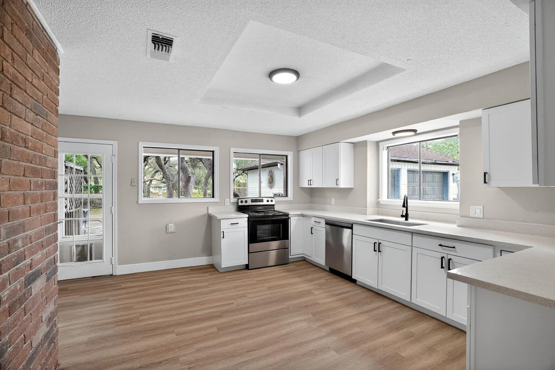 Photo of 107 Cherry Hills