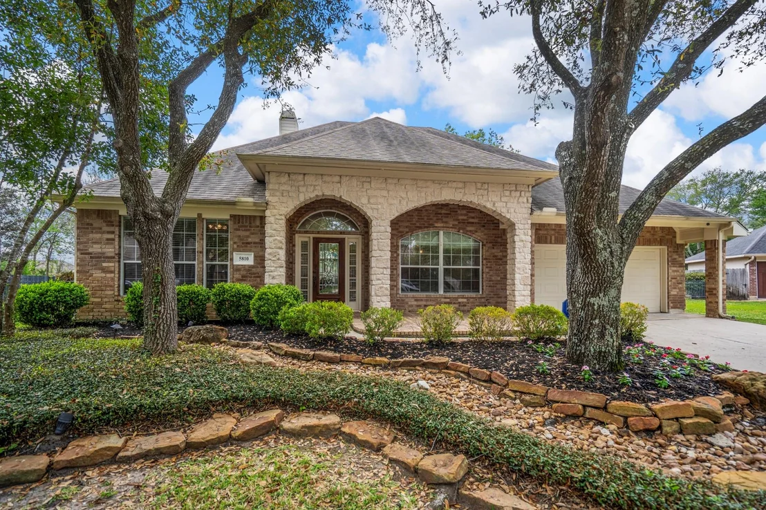 Photo of 5810 Sequoia Trace Court