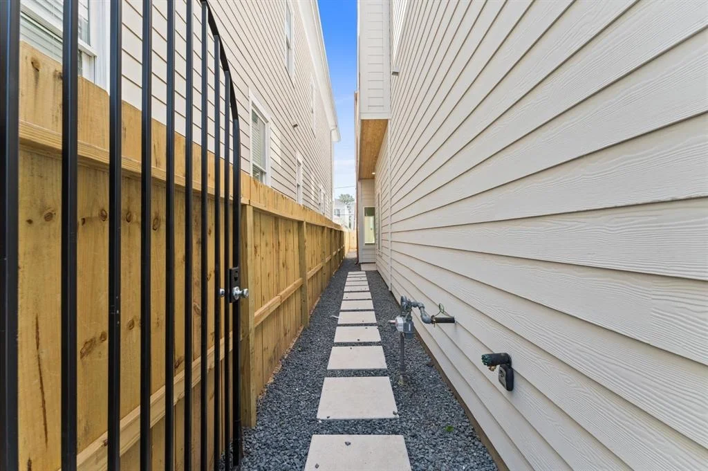 Photo of 324 Aurora Street