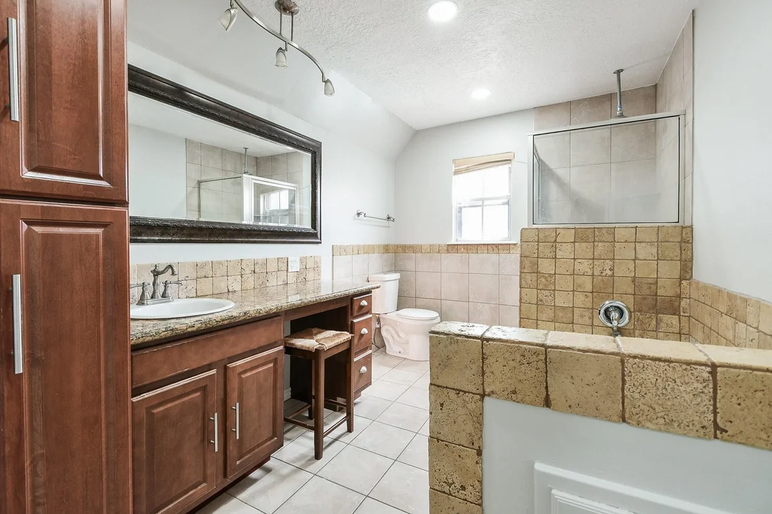Photo of 1007 Maranon Lane