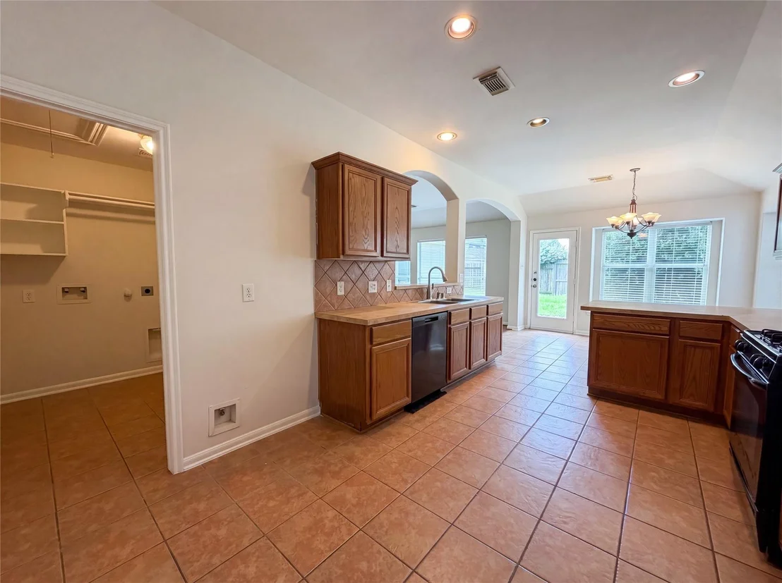 Photo of 6843 Tammany Manor Lane