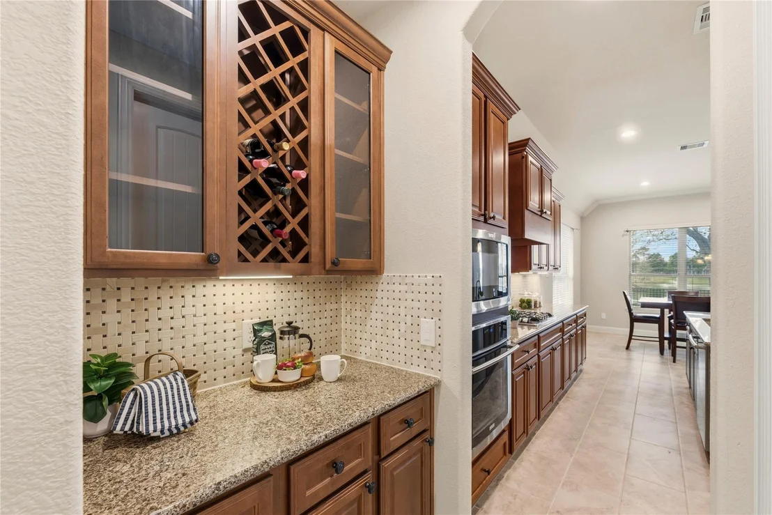 Photo of 5811 Green Meadows Lane