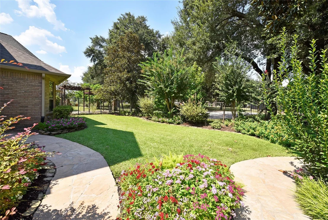 Photo of 3315 Meadowside Drive
