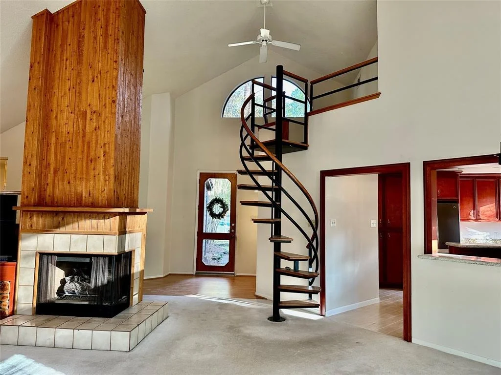 Photo of 21 N Mossrock Road