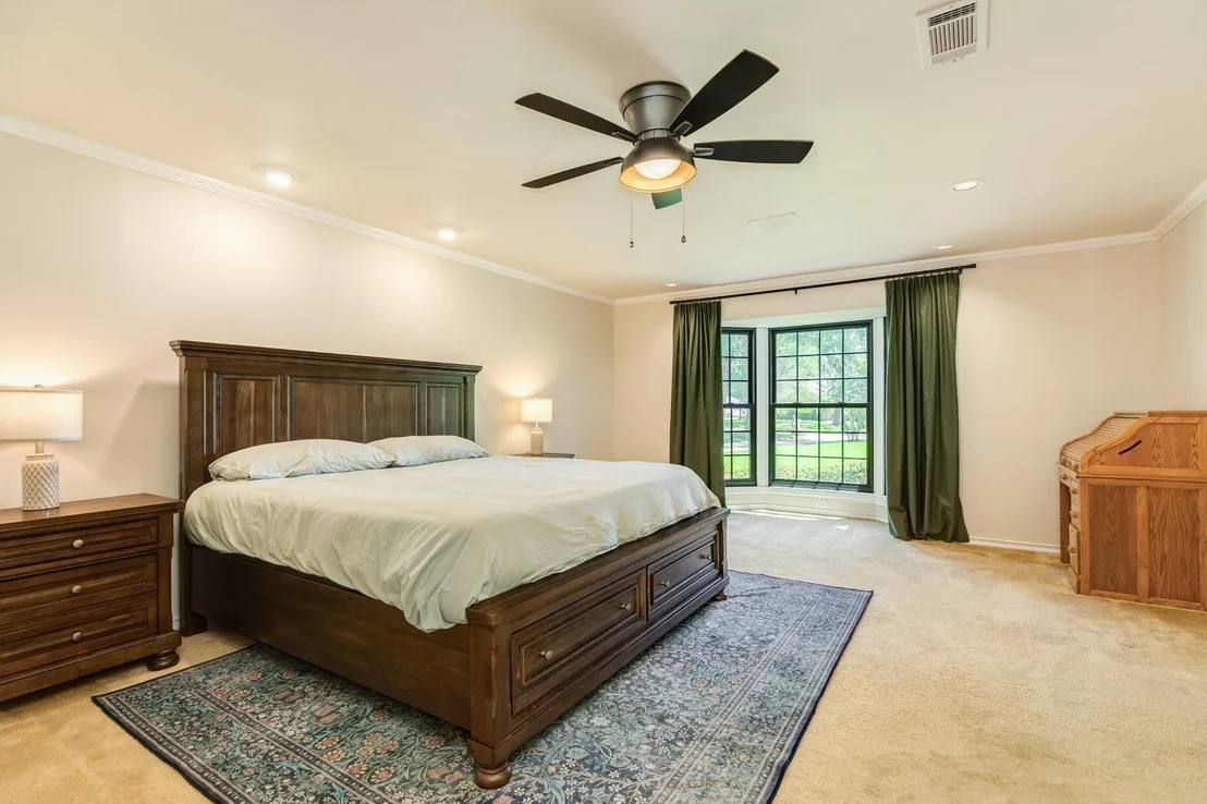 Photo of 110 Sequoia