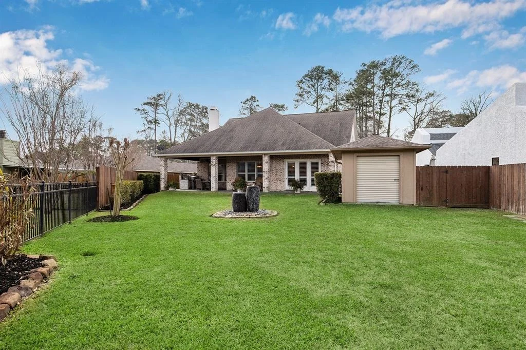 Photo of 16006 Broadwater Drive