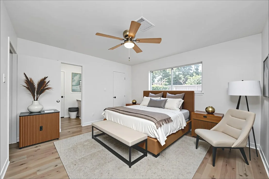 Photo of 1102 Helms Road