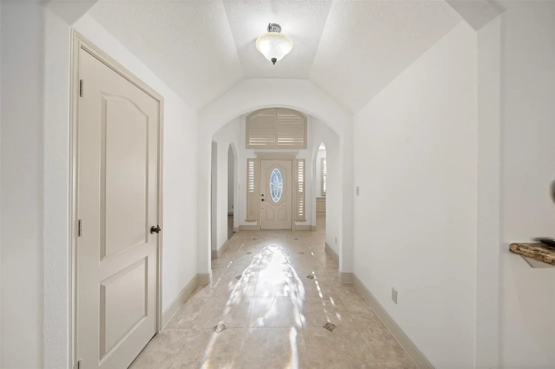 Photo of 214 Lake View Circle