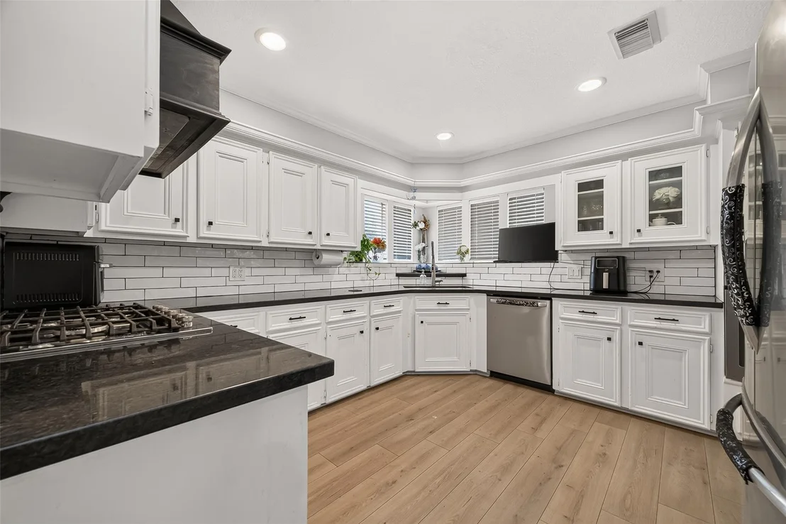 Photo of 5919 Spring Creek Oaks Drive